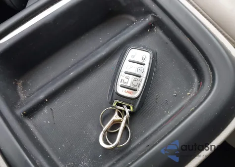 2021 Chrysler Voyager Lxi from USA, damaged, VIN 2C4RC1DG7MR532529